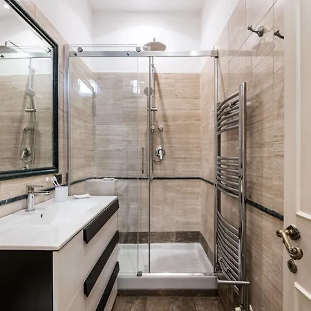 Apartment The Rent - One-bedroom In A Quiet, Classically Styled Corner Near The Quirinale